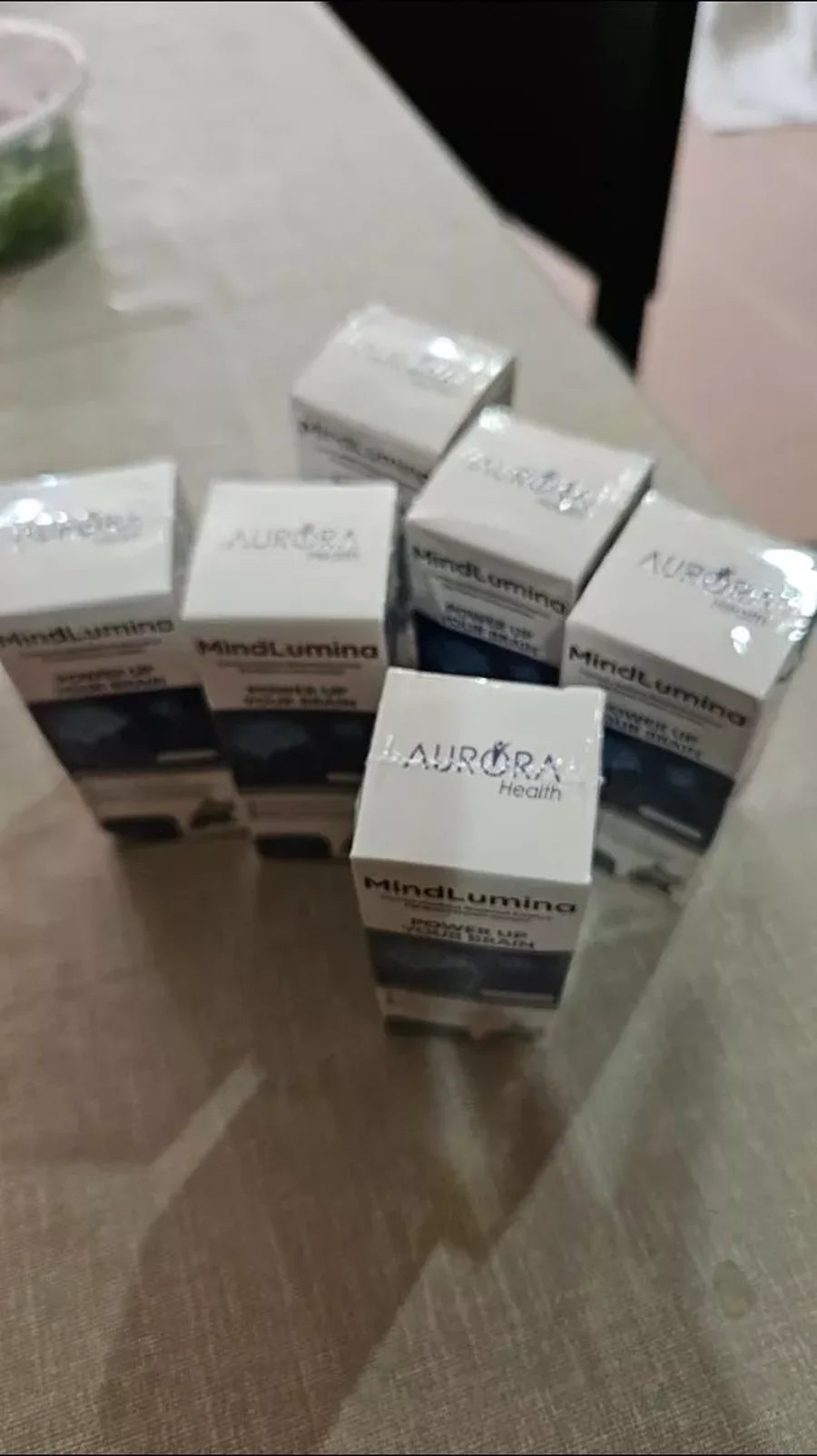 A MindLumina carton